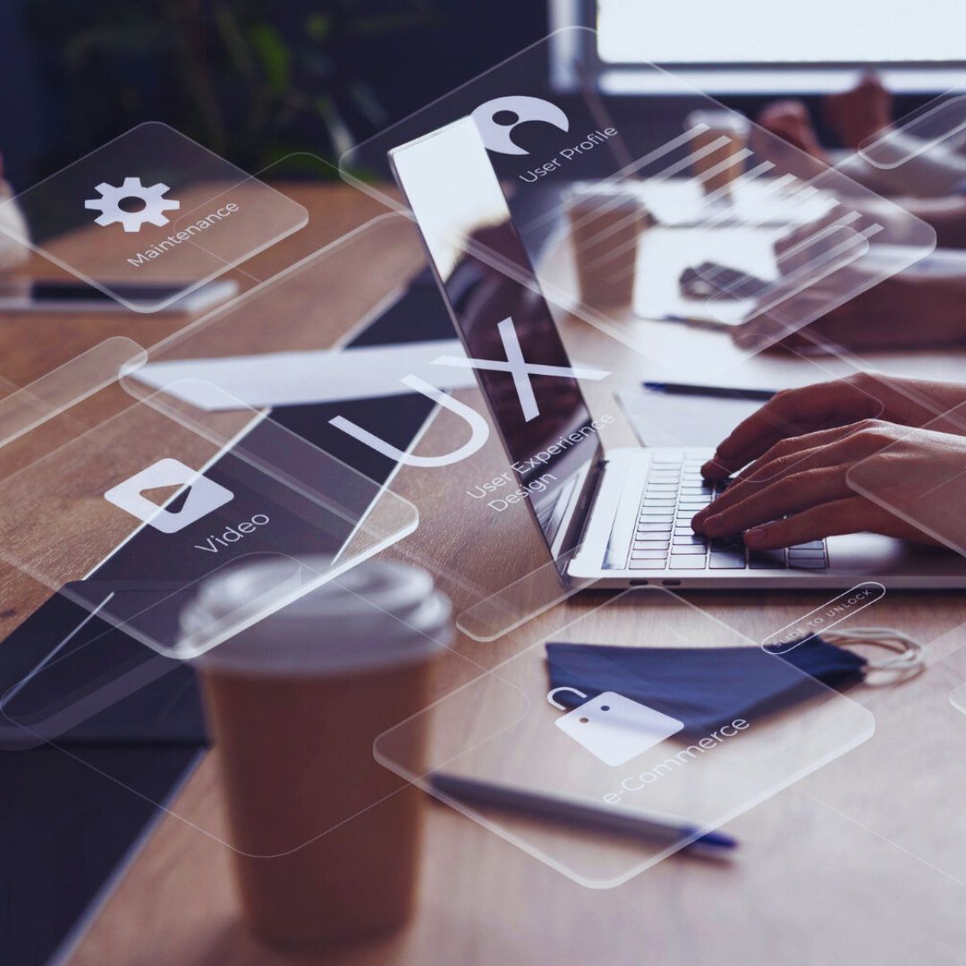 O design responsivo é crucial para proporcionar uma experiência de usuário fluida em dispositivos diversos.