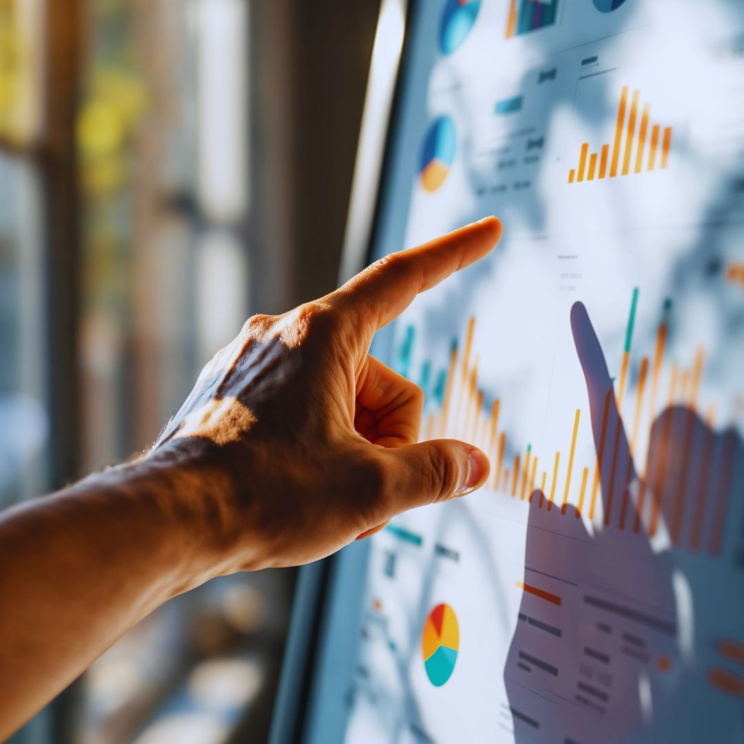 Todo empresário quer ser encontrado quando o cliente pesquisa no Google. O Marketing de Posicionamento na Internet, conhecido como MPI, é o conjunto de estratégias que leva o seu site para as primeiras páginas dos buscadores sem pagar por cada clique.
